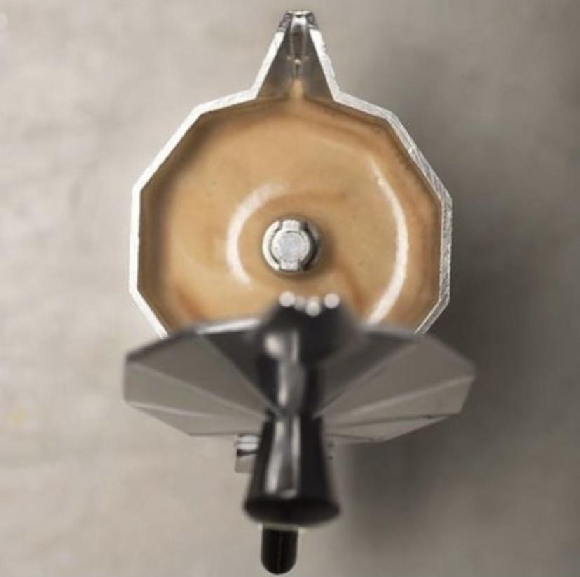 Bialetti Kafijas pagatavošanas rīki MOKA kanniņa Bialetti Express 6 tasītēm, melna