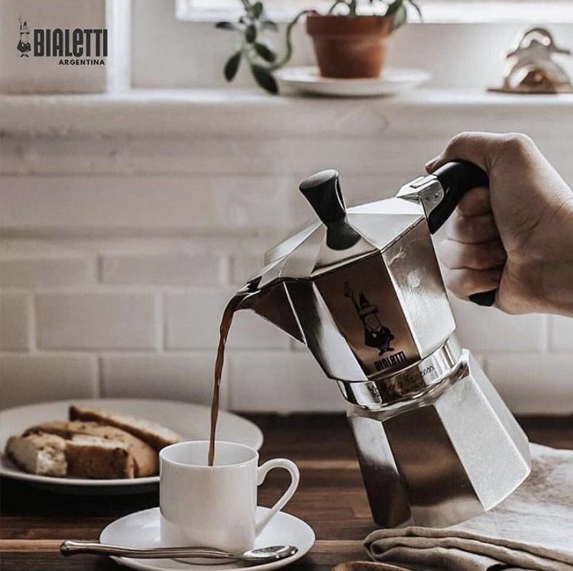 Bialetti Kafijas pagatavošanas rīki MOKA kanniņa Bialetti Express 6 tasītēm, metāla