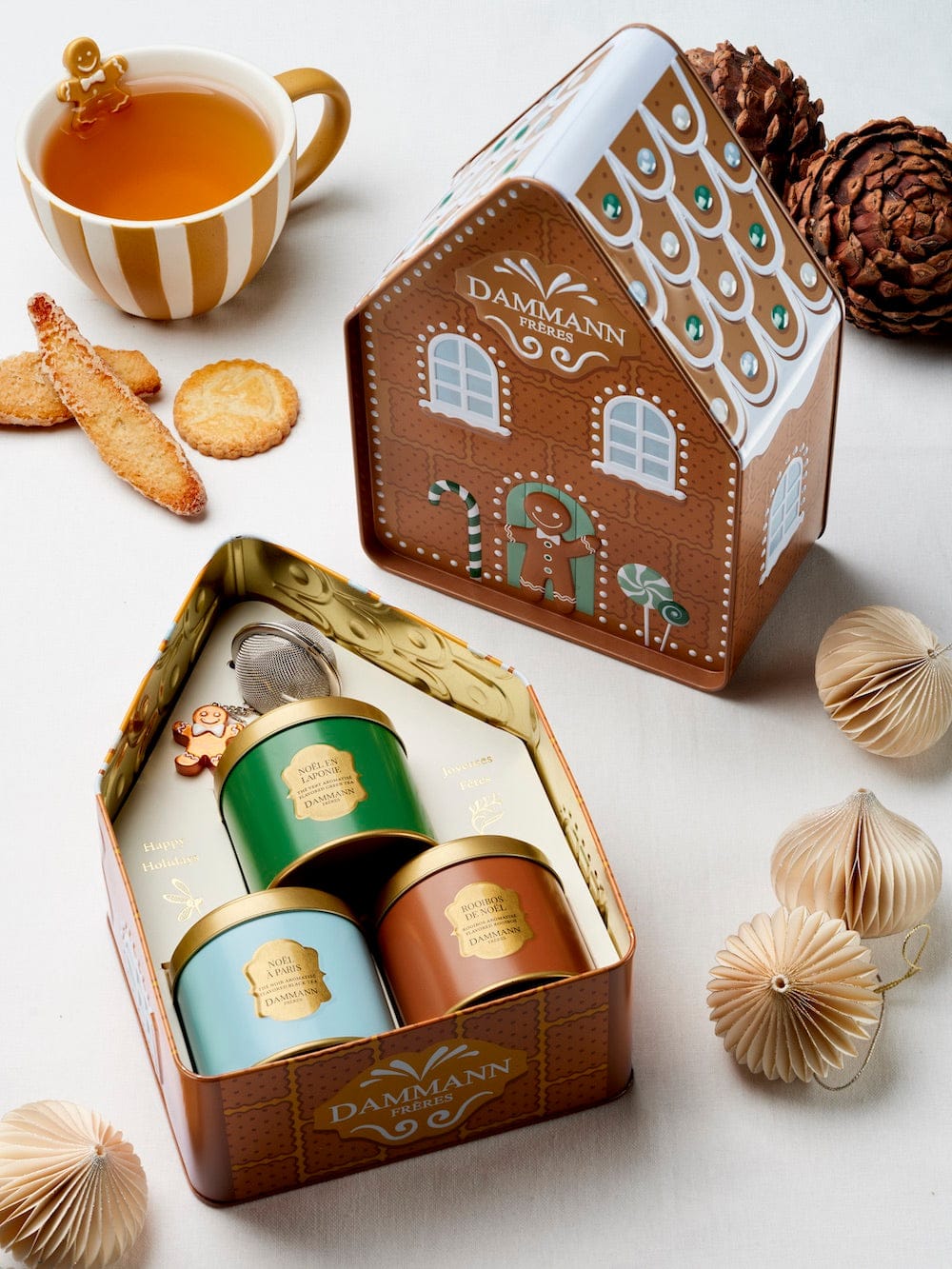 Dammann Dāvanu komplekti Beramās tējas komplekts ar tējas sietiņu - Dammann Candy Christmas izlase 3 x 40g