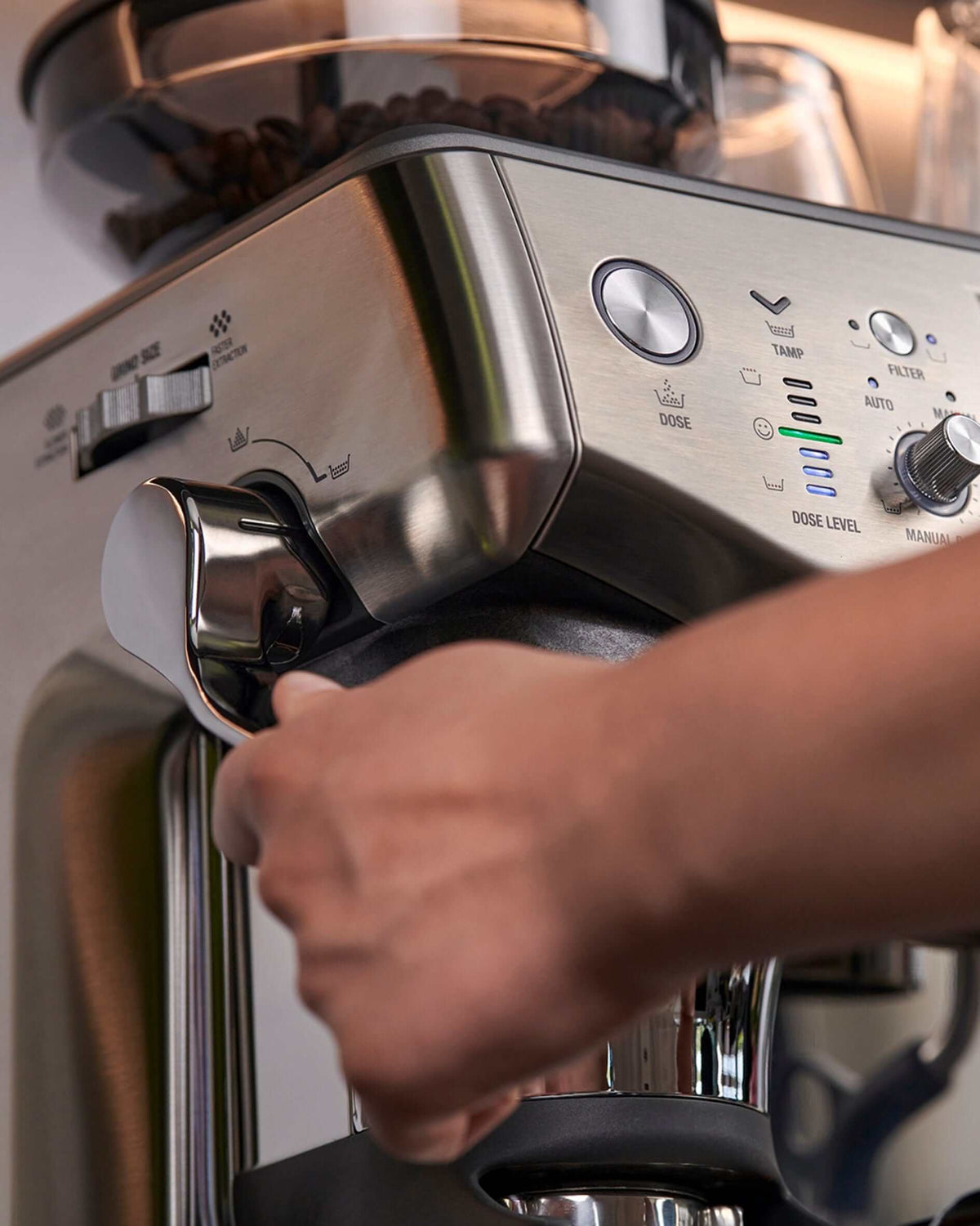 Sage Pupiņu automāti Kafijas automāts Sage Barista Express Impress, SES876BSS