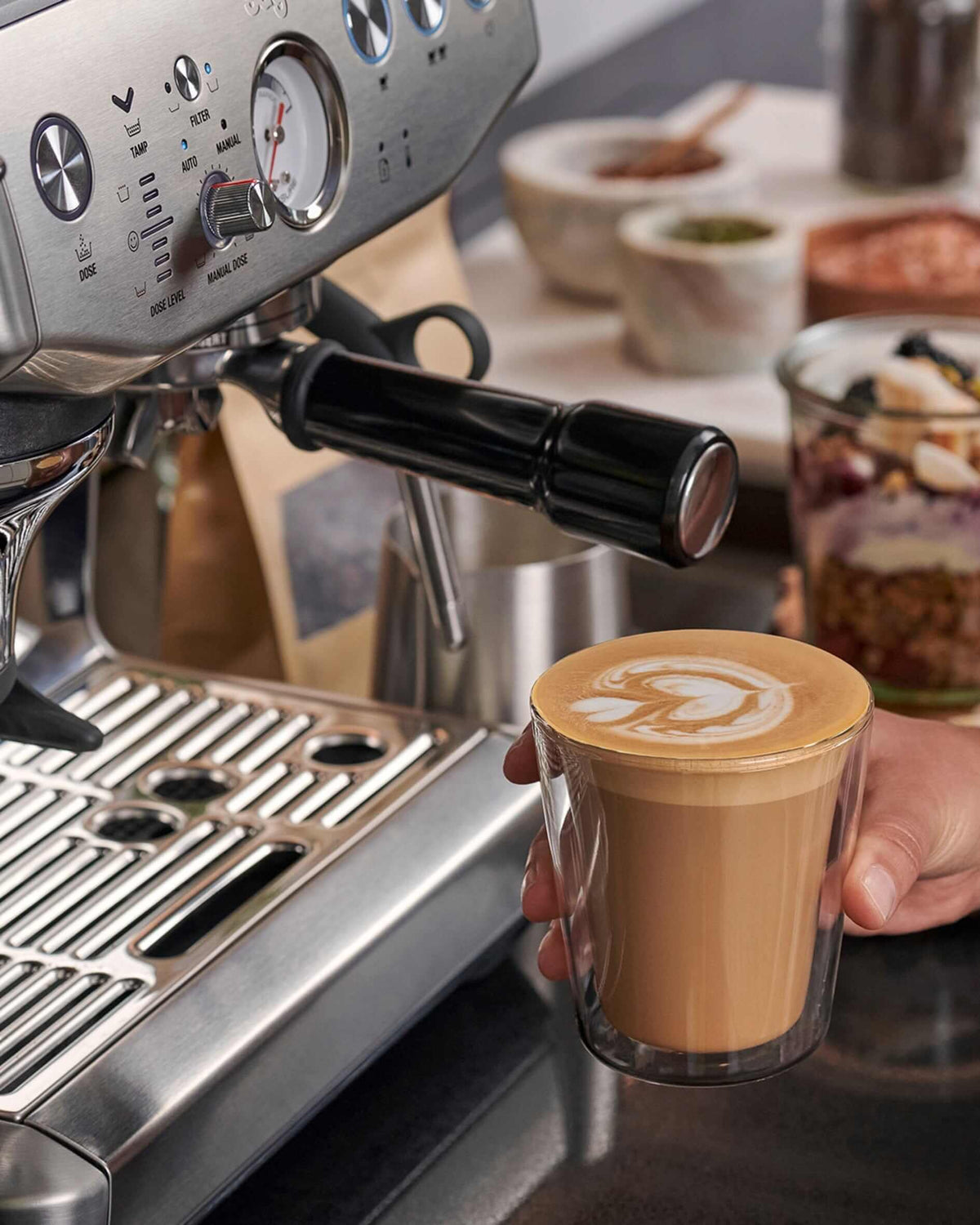 Sage Pupiņu automāti Kafijas automāts Sage Barista Express Impress, SES876BSS