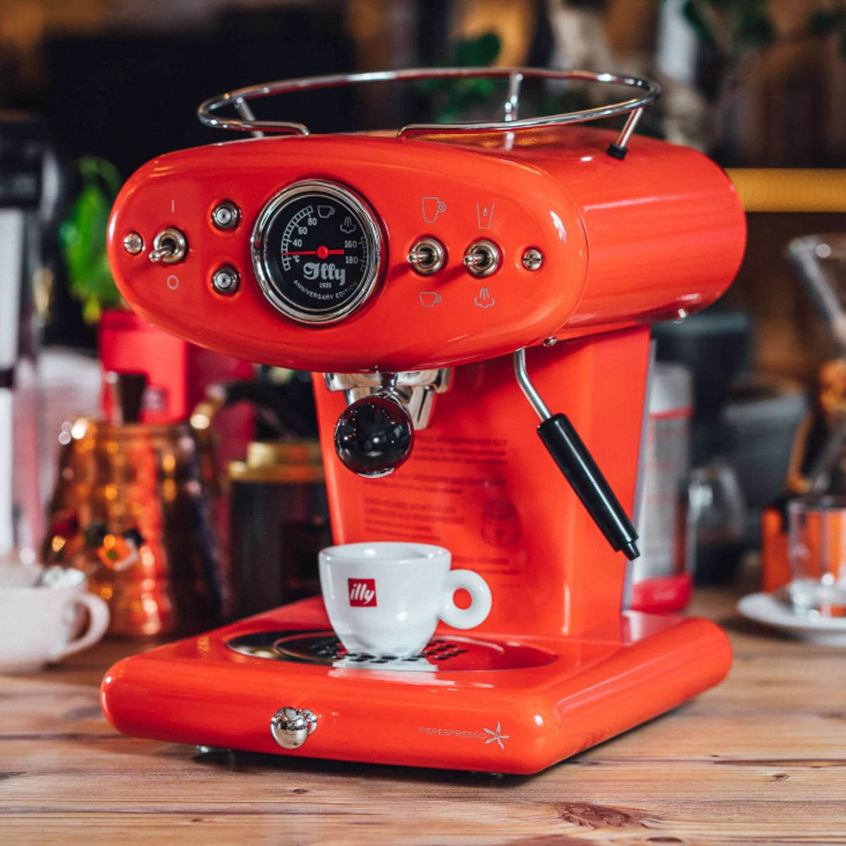 Illy kapsulu kafijas automāti
