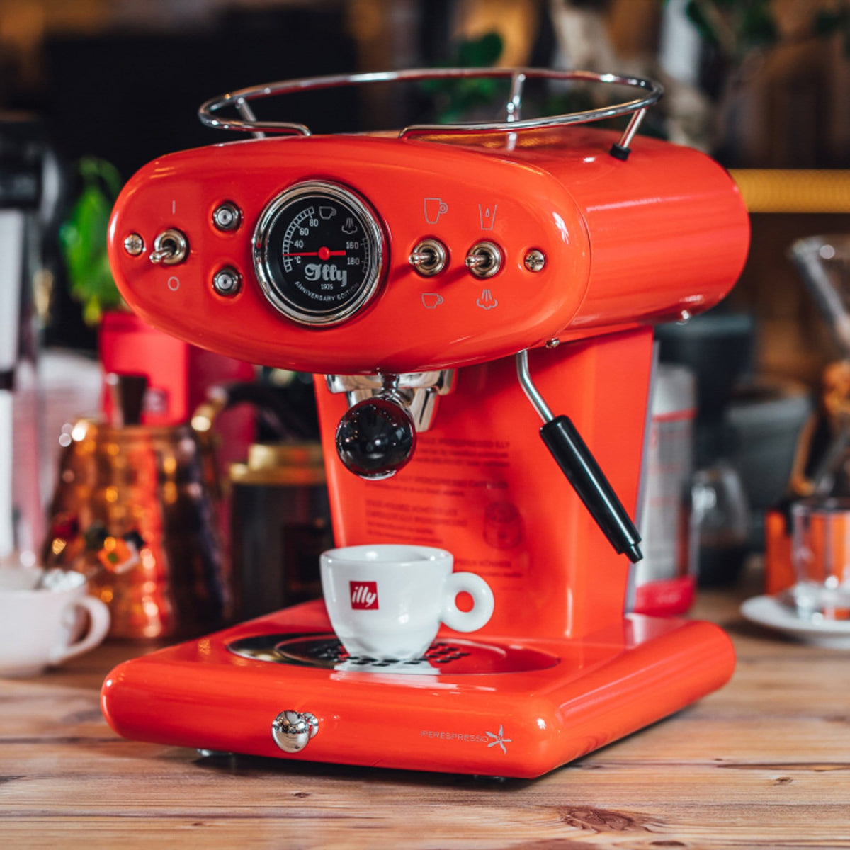 illy Kapsulu automāti Kafijas automāts illy X1 Anniversary, Eco Mode, Sarkans