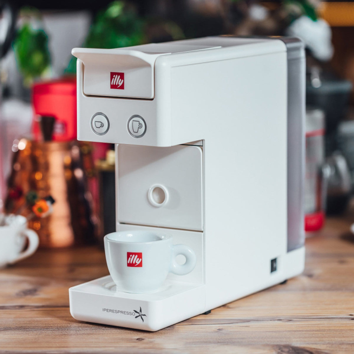 illy Kapsulu automāti Kafijas automāts Illy Y3.3 EC, balts