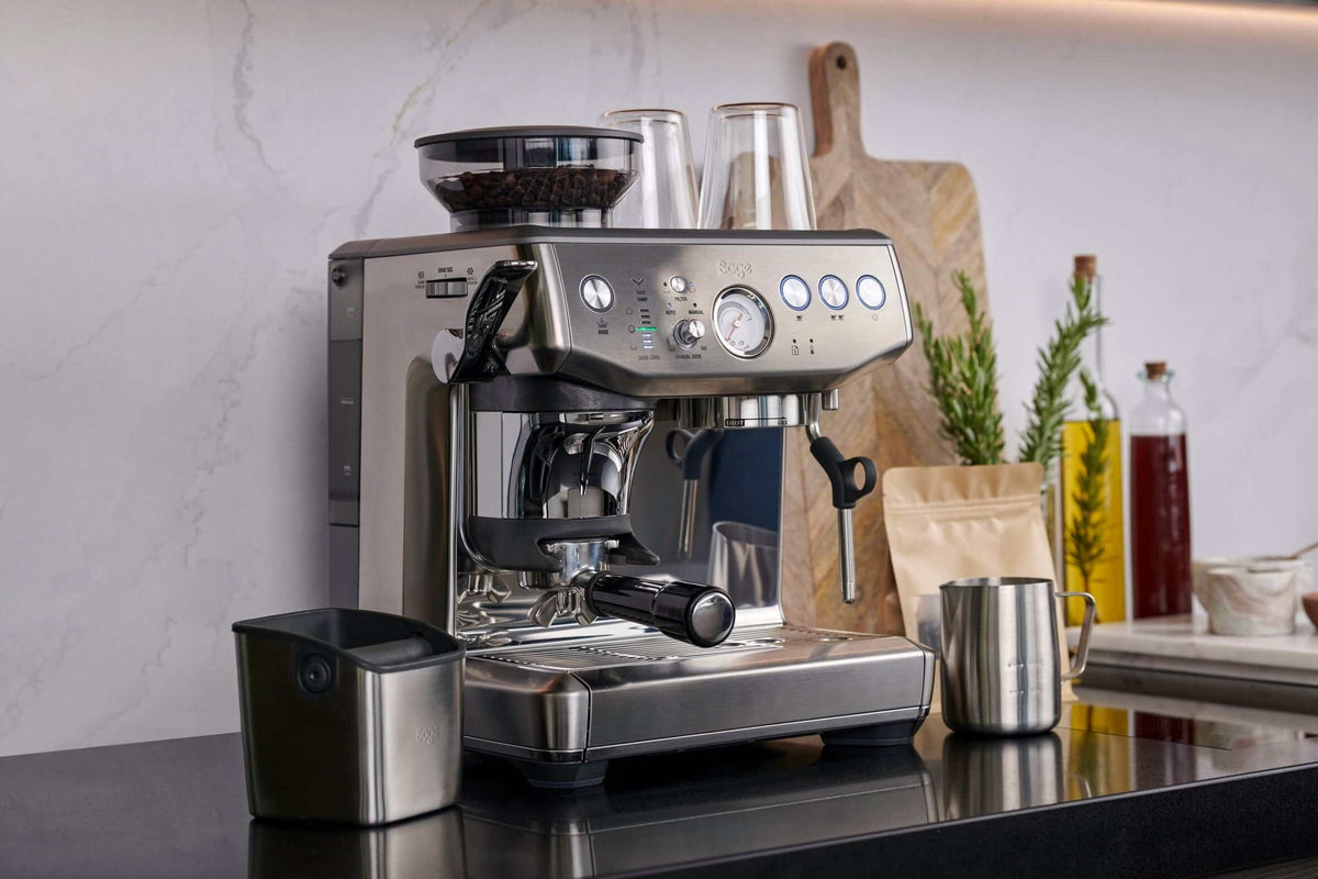 Sage Pupiņu automāti Kafijas automāts Sage Barista Express Impress, KOMPLEKTS