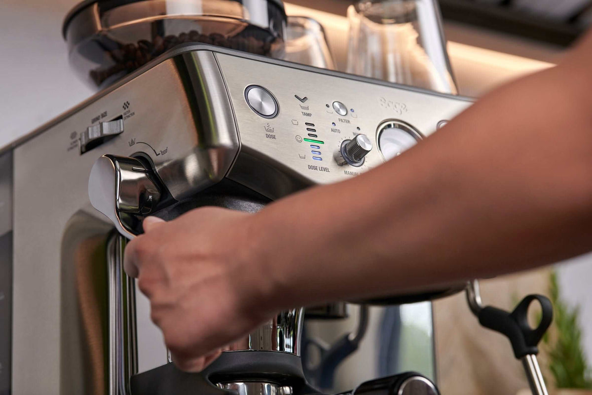 Sage Pupiņu automāti Kafijas automāts Sage Barista Express Impress, KOMPLEKTS